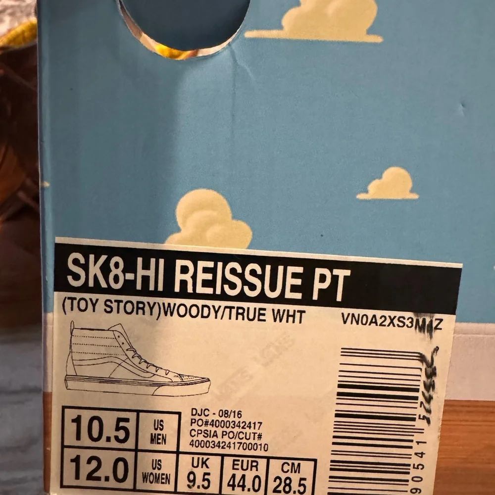 Toy Story Vans Men's  Woody - Picture 8 of 8